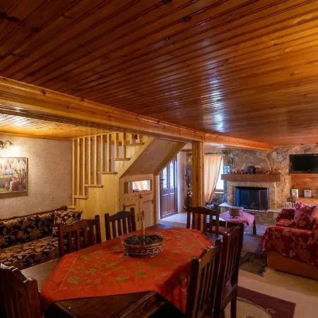 4 εποχεσ Tatil Evi Kato Sinikia Trikalon